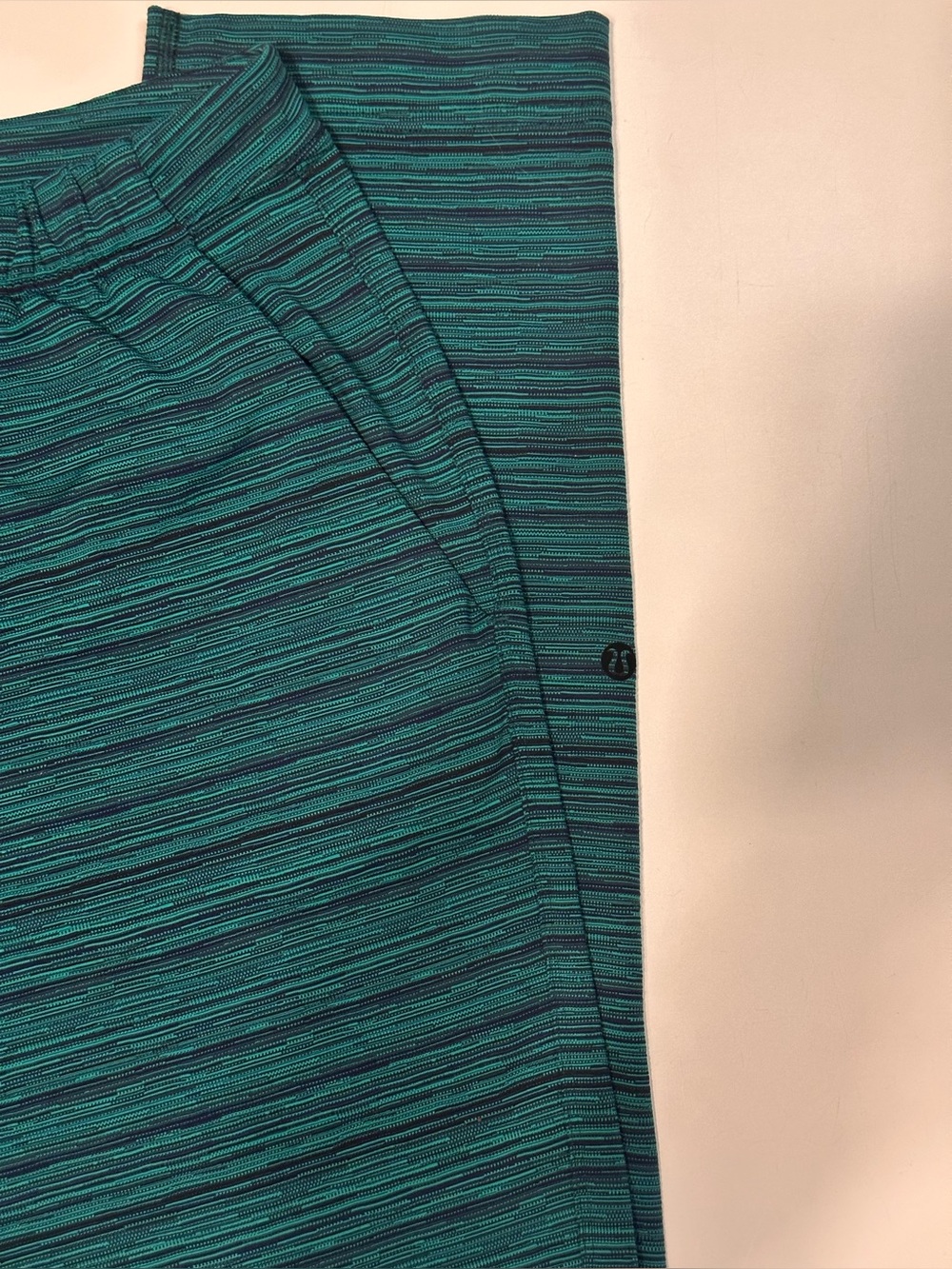 lululemon Vintage Jet Crop Slim Pants Green Blue Stripe Size 10 - Picture 8 of 10